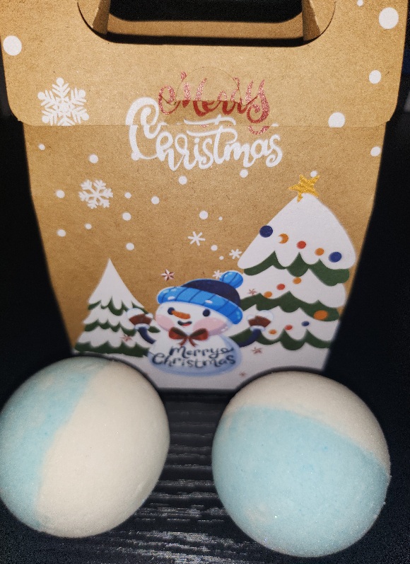 Snow Balls Bath Bombs gift set (set of 2 Bath Bombs in a gift box)